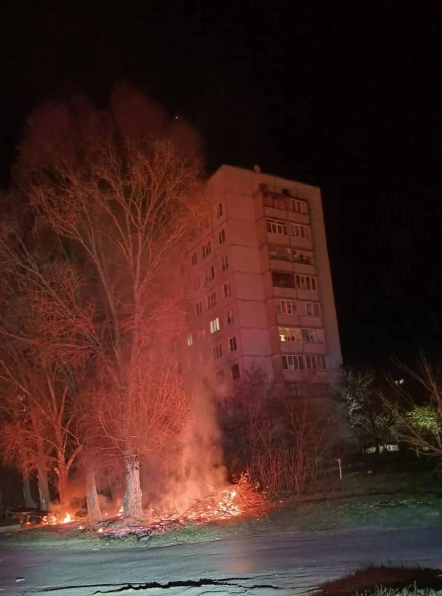 Многоетажен блок в Харков, поразен от руските терористи